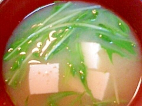 水菜と豆腐の味噌汁